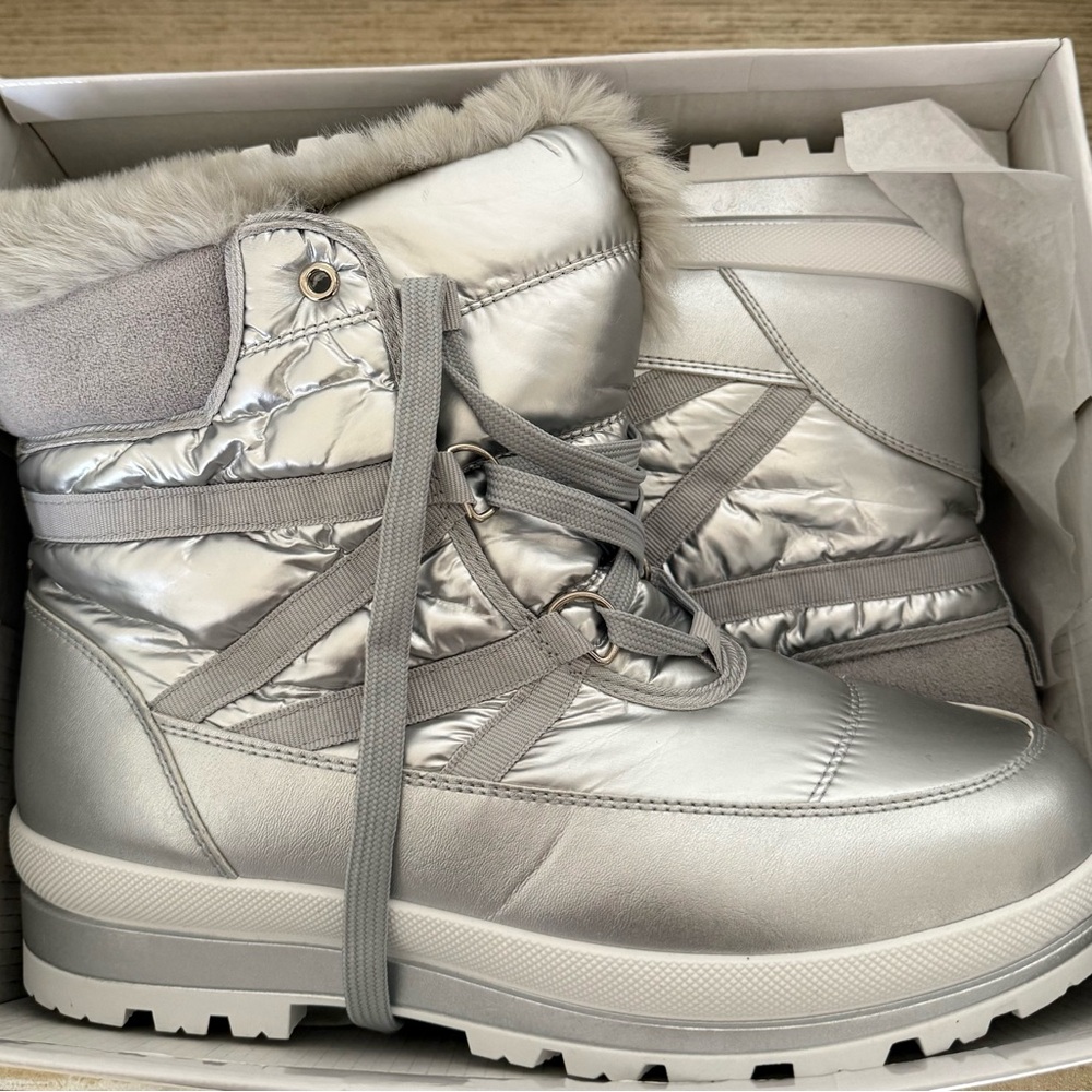 Women's Silver Winter Boots